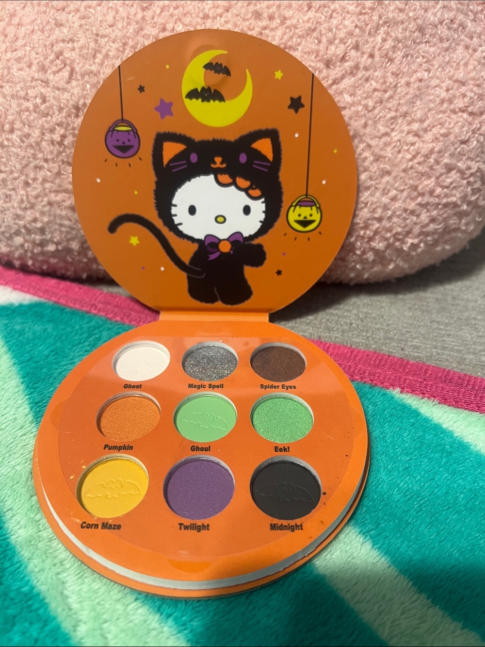 Hello Kitty Halloween Eyeshadow Palette — Orange, Green, Purple, Black, Yellow